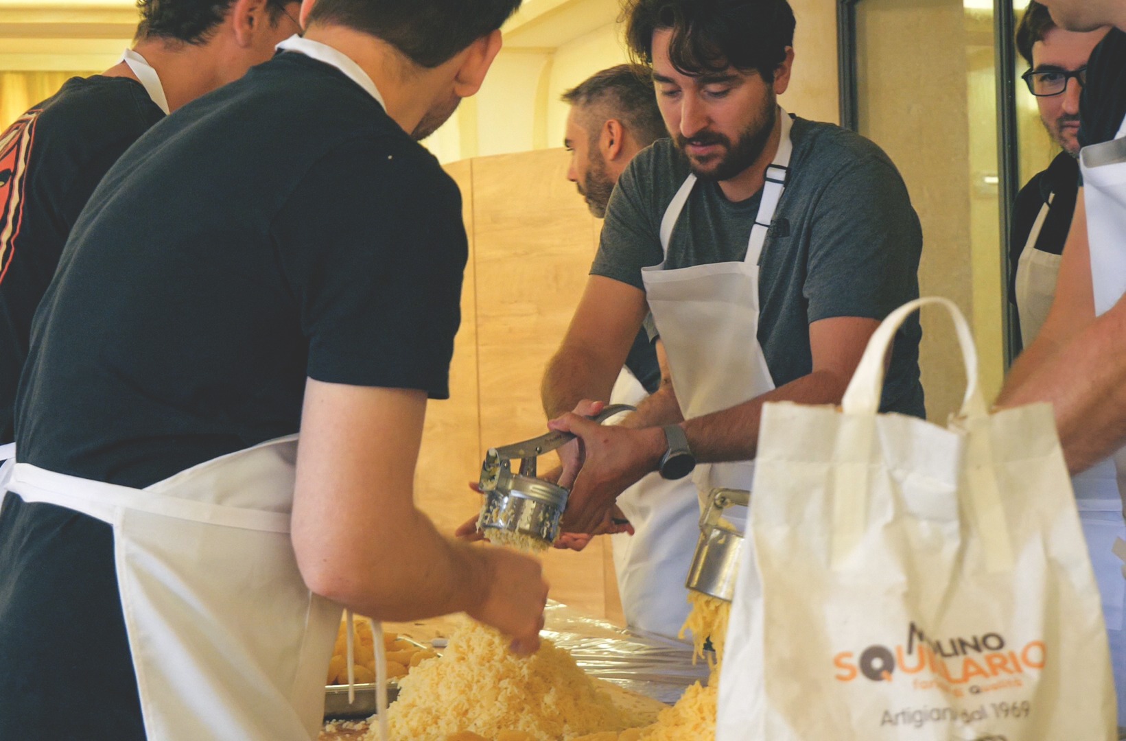 Team building in cucina